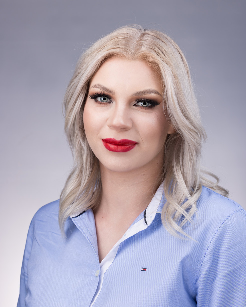 Headshot photography 11 business headshot branding photography portrait AK headshot studio Andrzej Kijak